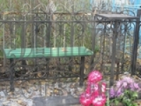 Ограды, кресты